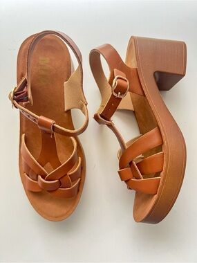 MIA Girl Tan Leather T-Strap Platform Chunky Heel Sandals, Size 6.5